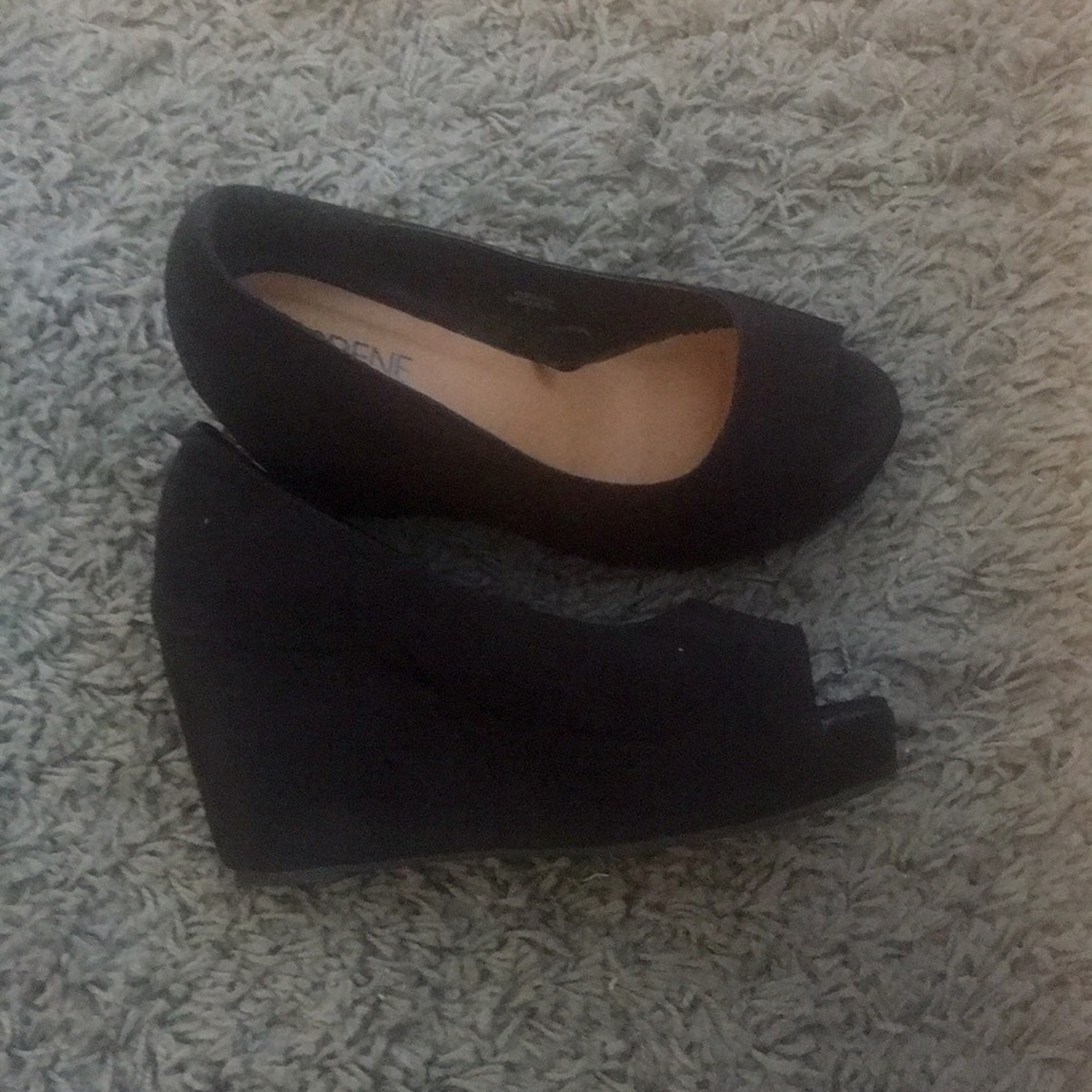 Black peep toe wedges